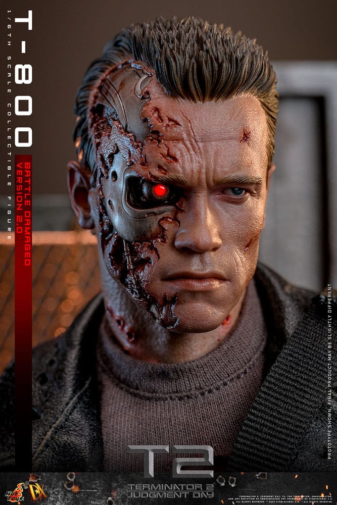 HOT TOYS - Terminator 2 Movie Masterpiece Action Figure 1/6 T-800 Battle Damaged Version