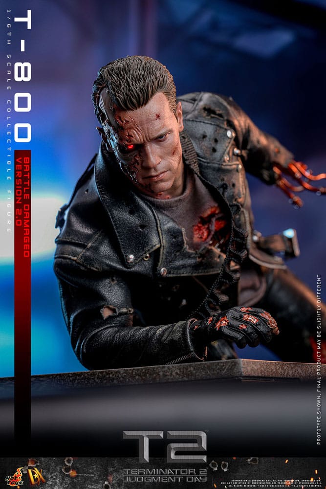 HOT TOYS - Terminator 2 Movie Masterpiece Action Figure 1/6 T-800 Battle Damaged Version