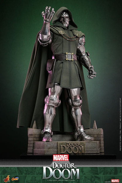 HOT TOYS - Marvel Comic Masterpiece Action Figure 1/6 Doctor Doom