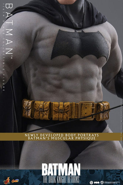 HOT TOYS - Batman: The Dark Knight Returns Comic Masterpiece Action Figure 1/6 Batman