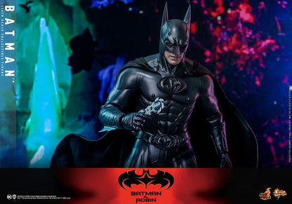 HOT TOYS - Batman & Robin Movie Masterpiece Action Figure 1/6 Batman  MMS786