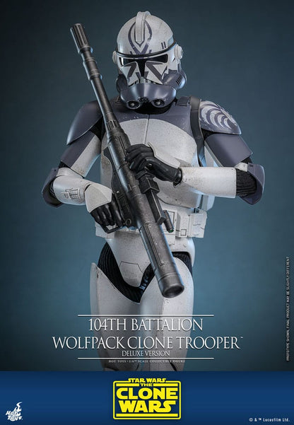 HOT TOYS - Star Wars The Clone Wars Action Figure 1/6 104th Battalion Wolfpack Clone Trooper Deluxe Version  TMS143