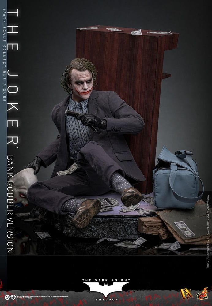 HOT TOYS - The Dark Knight DX Action Figure 1/6 The Joker (Bank Robber Version)