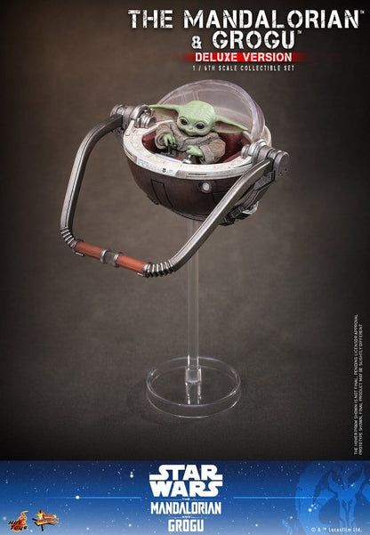 HOT TOYS - Star Wars: The Mandalorian & Grogu Movie Masterpiece Action Figure 1/6 The Mandalorian and Grogu (Deluxe Version)