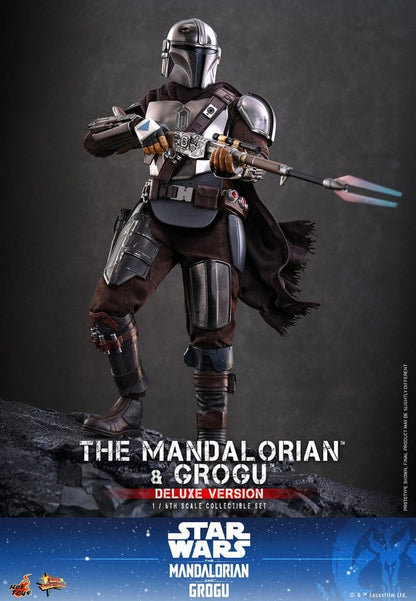 HOT TOYS - Star Wars: The Mandalorian & Grogu Movie Masterpiece Action Figure 1/6 The Mandalorian and Grogu (Deluxe Version)