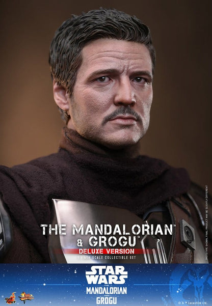 HOT TOYS - Star Wars: The Mandalorian & Grogu Movie Masterpiece Action Figure 1/6 The Mandalorian and Grogu (Deluxe Version)