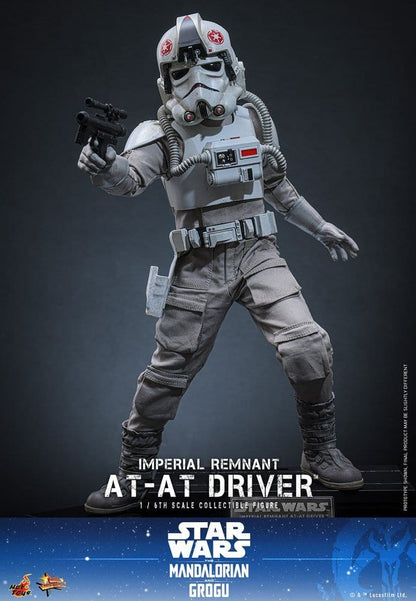 HOT TOYS - Star Wars Movie Masterpiece Action Figure 1/6 Imperial Remnant AT-AT Driver