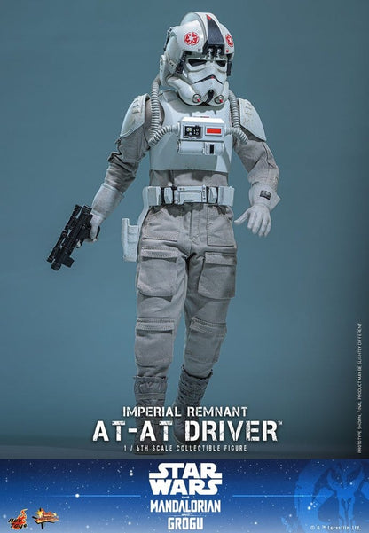 HOT TOYS - Star Wars Movie Masterpiece Action Figure 1/6 Imperial Remnant AT-AT Driver