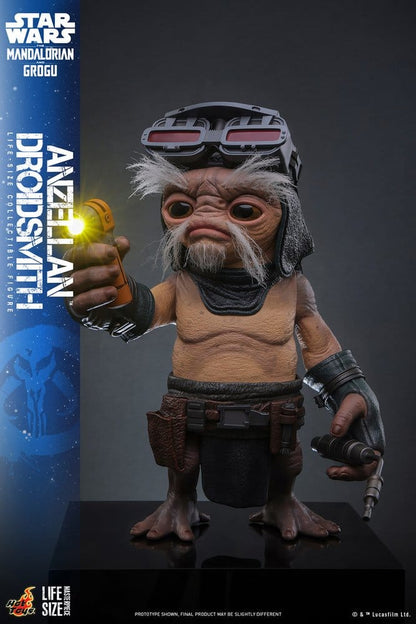 HOT TOYS - Star Wars: The Mandalorian & Grogu Life-Size Figure Anzellan Droidsmith