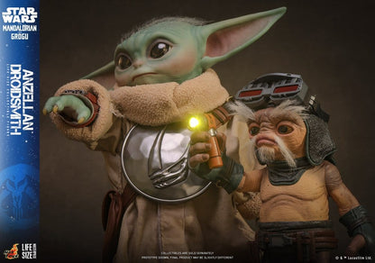 HOT TOYS - Star Wars: The Mandalorian & Grogu Life-Size Figure Anzellan Droidsmith