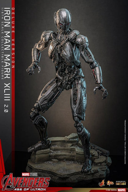 HOT TOYS - Avengers: Age of Ultron Movie Masterpiece Diecast Action Figure 1/6 Iron Man Mark XLIII (2.0) (Deluxe Version)