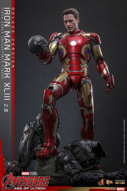 HOT TOYS - Avengers: Age of Ultron Movie Masterpiece Diecast Action Figure 1/6 Iron Man Mark XLIII (2.0) (Deluxe Version)