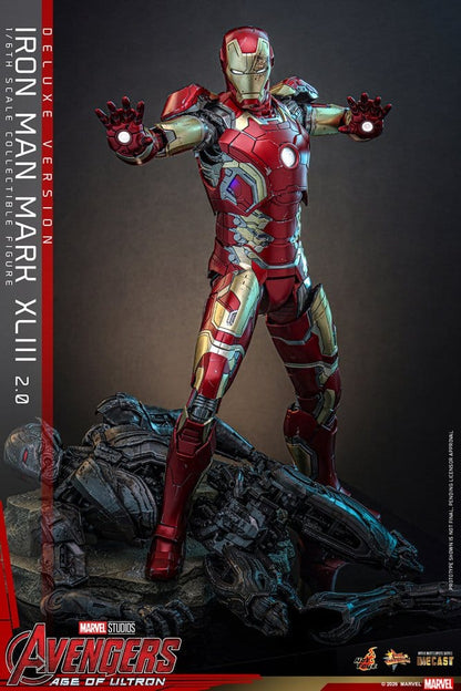 HOT TOYS - Avengers: Age of Ultron Movie Masterpiece Diecast Action Figure 1/6 Iron Man Mark XLIII (2.0) (Deluxe Version)