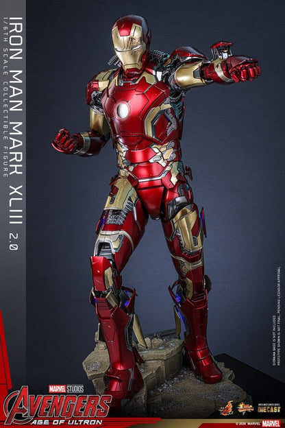 HOT TOYS - Avengers: Age of Ultron Movie Masterpiece Diecast Action Figure 1/6 Iron Man Mark XLIII (2.0)