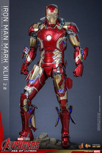 HOT TOYS - Avengers: Age of Ultron Movie Masterpiece Diecast Action Figure 1/6 Iron Man Mark XLIII (2.0)