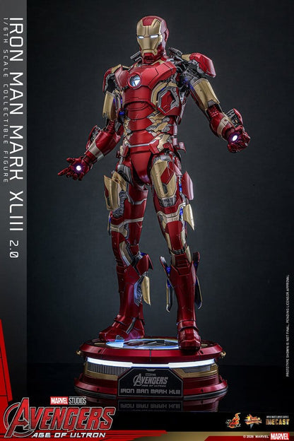 HOT TOYS - Avengers: Age of Ultron Movie Masterpiece Diecast Action Figure 1/6 Iron Man Mark XLIII (2.0)
