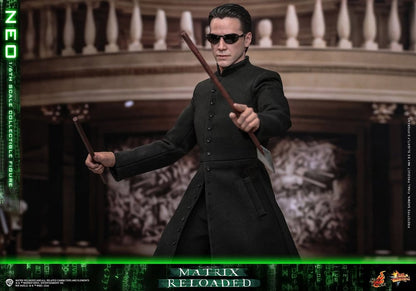 HOT TOYS - Matrix Movie Masterpiece Action Figure 1/6 Neo