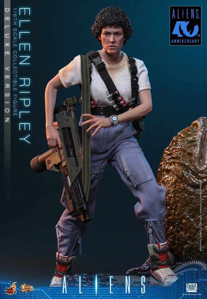 HOT TOYS - Alien Movie Masterpiece Action Figure 1/6 Ellen Ripley (Deluxe Version)  MMS895