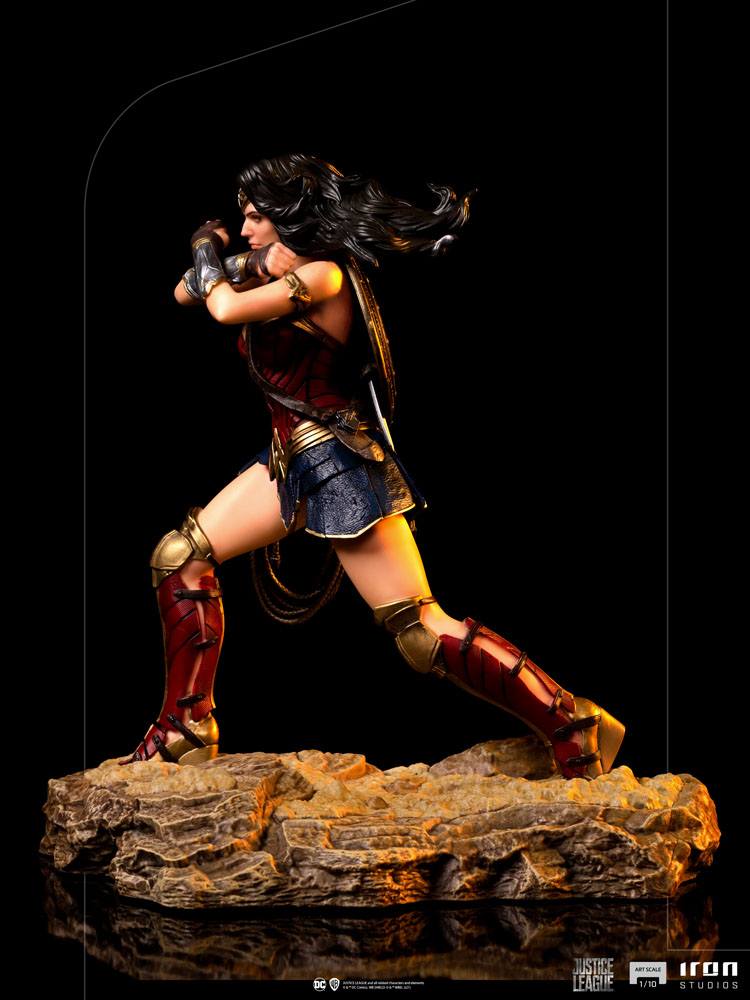 IRON STUDIO - Dc Comics - Zack Snyder's Justice League Art Scale Statue 1:10 Wonder Woman