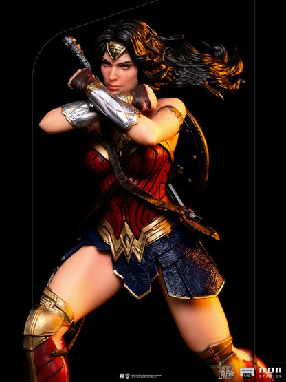 IRON STUDIO - Dc Comics - Zack Snyder's Justice League Art Scale Statue 1:10 Wonder Woman