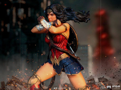 IRON STUDIO - Dc Comics - Zack Snyder's Justice League Art Scale Statue 1:10 Wonder Woman