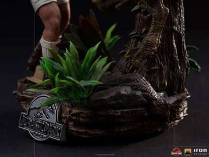 IRON STUDIO - Jurassic Park DeLuxe Art Scale Statue 1:10 Clever Girl