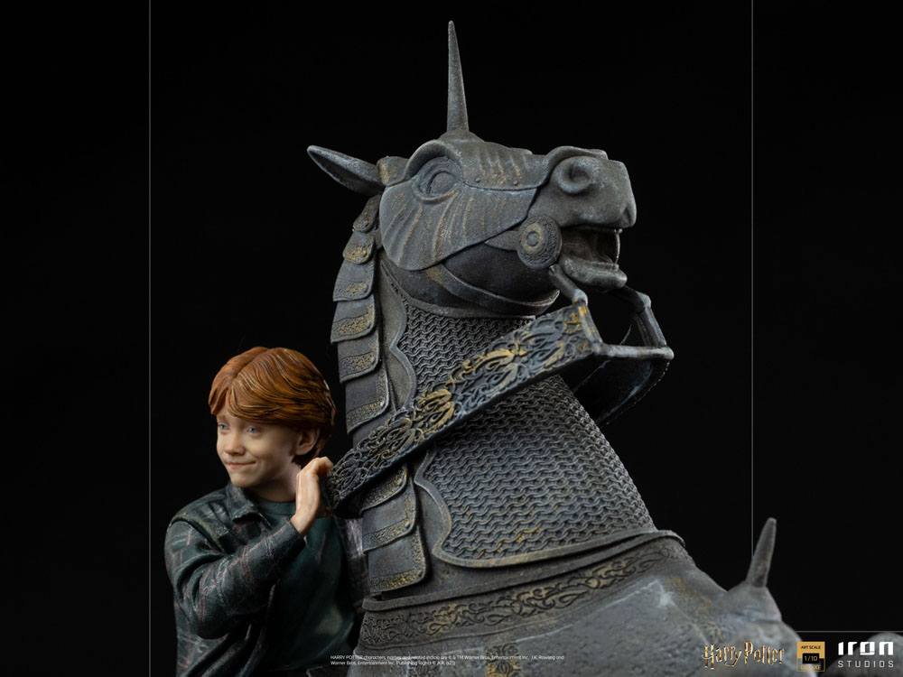 IRON STUDIO - Harry Potter DeLuxe Art Scale Statue 1:10 Ron Weasley at The Wizard Chess