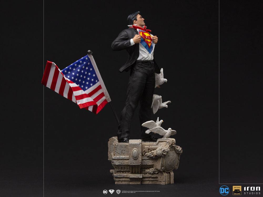 IRON STUDIO - Dc Comics - DeLuxe Art Scale Statue 1:10 Clark Kent