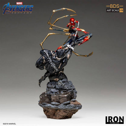 IRON STUDIO - Marvel - Avengers Endgame BDS Art Scale Statue 1:10 Iron Spider vs Outrider