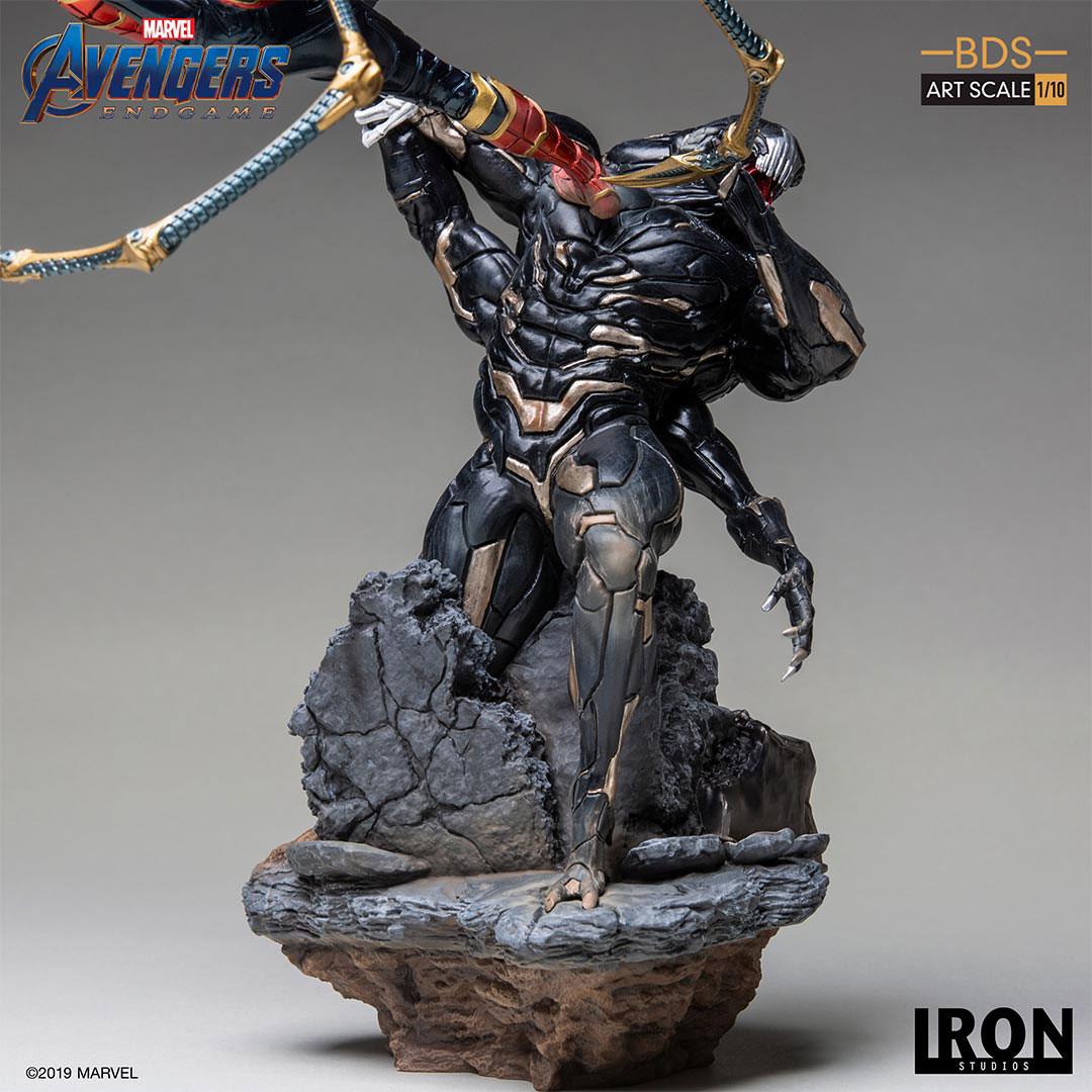 IRON STUDIO - Marvel - Avengers Endgame BDS Art Scale Statue 1:10 Iron Spider vs Outrider