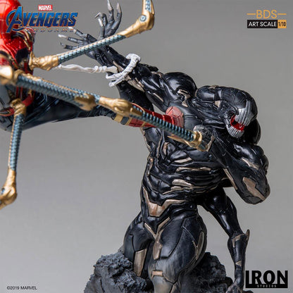 IRON STUDIO - Marvel - Avengers Endgame BDS Art Scale Statue 1:10 Iron Spider vs Outrider