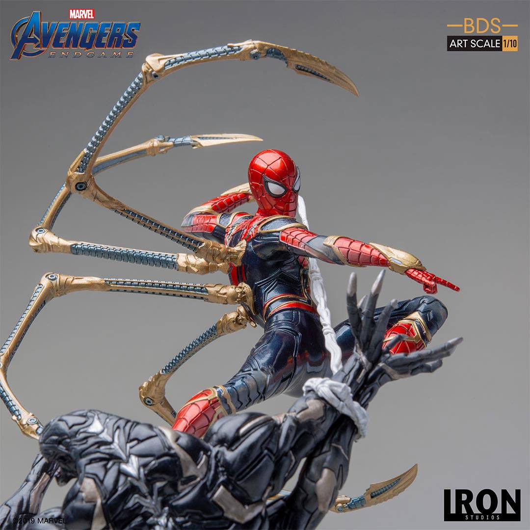IRON STUDIO - Marvel - Avengers Endgame BDS Art Scale Statue 1:10 Iron Spider vs Outrider
