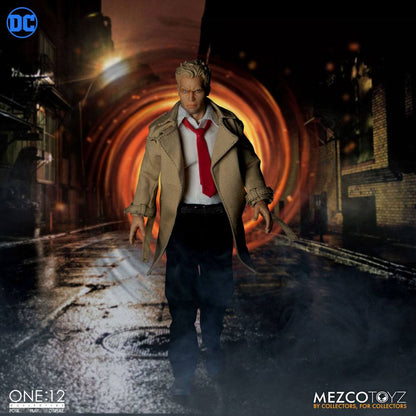 MEZCO - Dc Comics - Action Figure 112 Constantine DeLuxe Edition