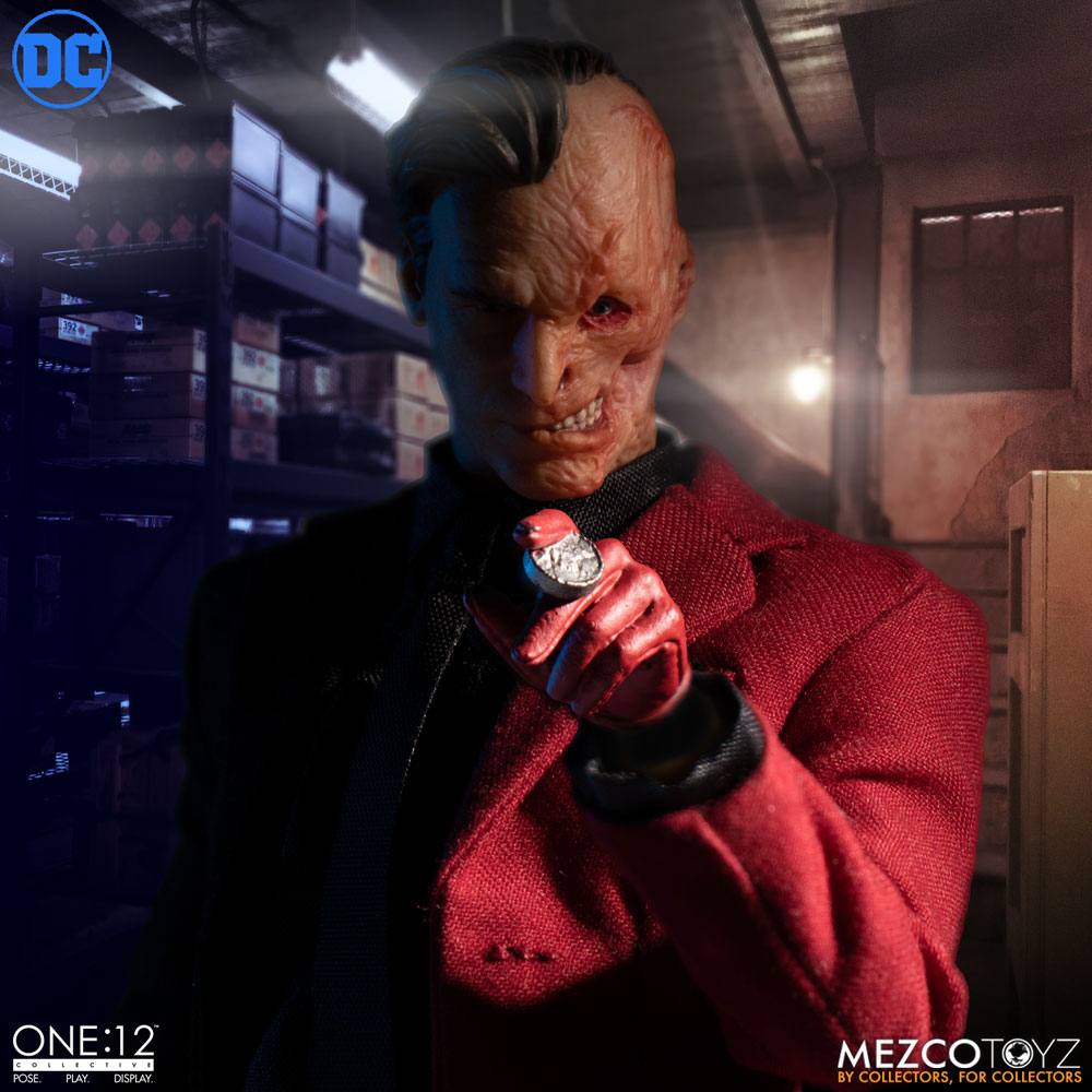 MEZCO - One:12 Collective Dc Comics - Action Figure 1:12 Two-Face