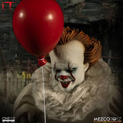 MEZCO - Stephen Kings IT 2017 Action Figure 112 Pennywise