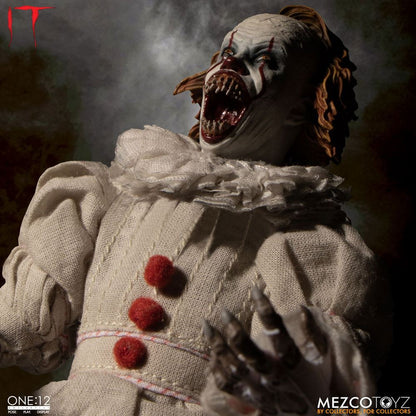 MEZCO - Stephen Kings IT 2017 Action Figure 112 Pennywise