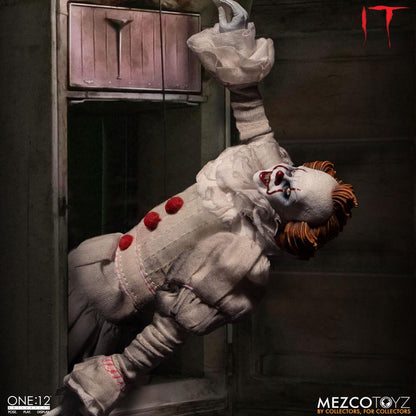 MEZCO - Stephen Kings IT 2017 Action Figure 112 Pennywise