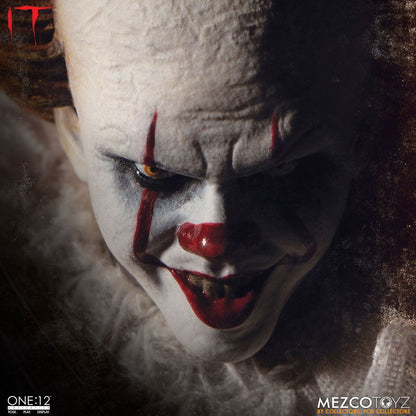 MEZCO - Stephen Kings IT 2017 Action Figure 112 Pennywise