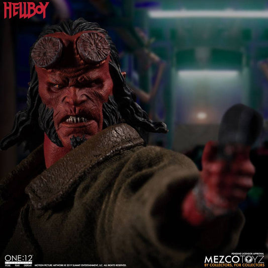 MEZCO - Hellboy (2019) Action Figure 112 Hellboy 17