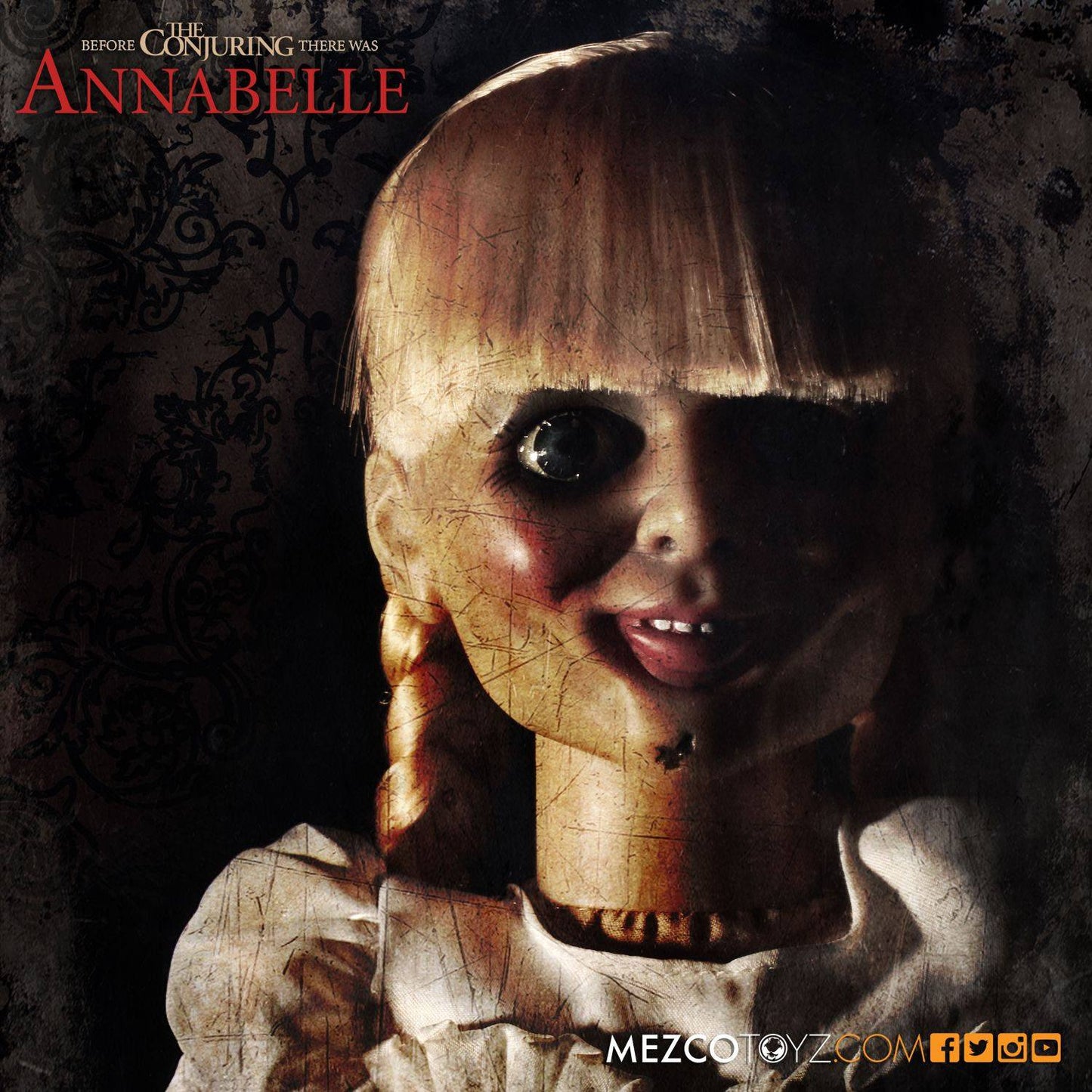 MEZCO - The Counjuring Scaled Prop Replica Annabelle Doll