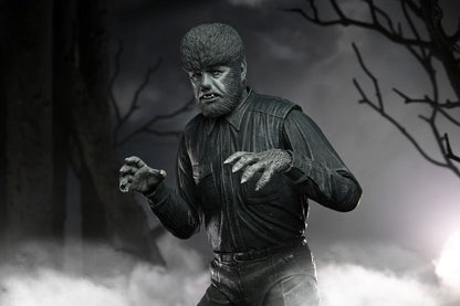 NECA - Universal Monsters Action Figure Ultimate The Wolf Man (Black & White)