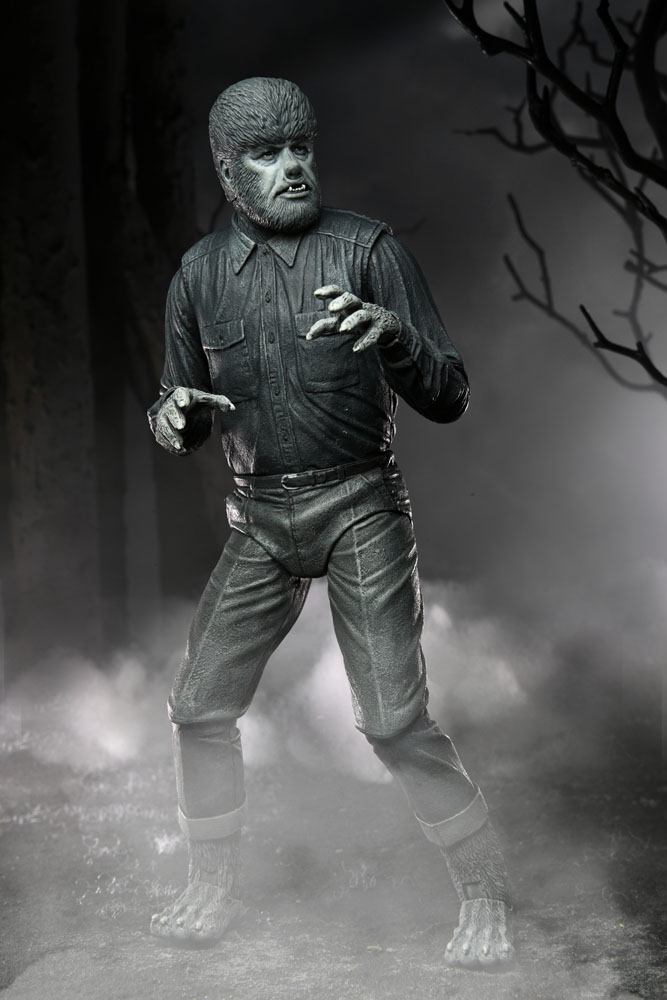 NECA - Universal Monsters Action Figure Ultimate The Wolf Man (Black & White)