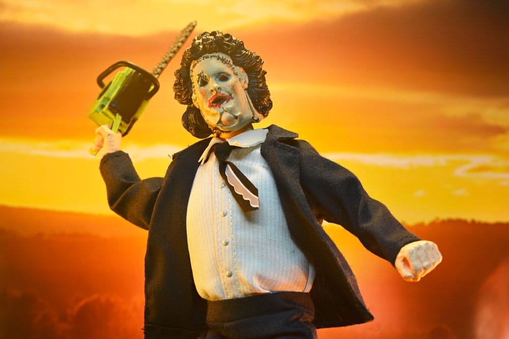NECA - Texas Chainsaw Massacre Clothed Action Figure Leatherface (Pretty Woman Mask) 50th Anniversary