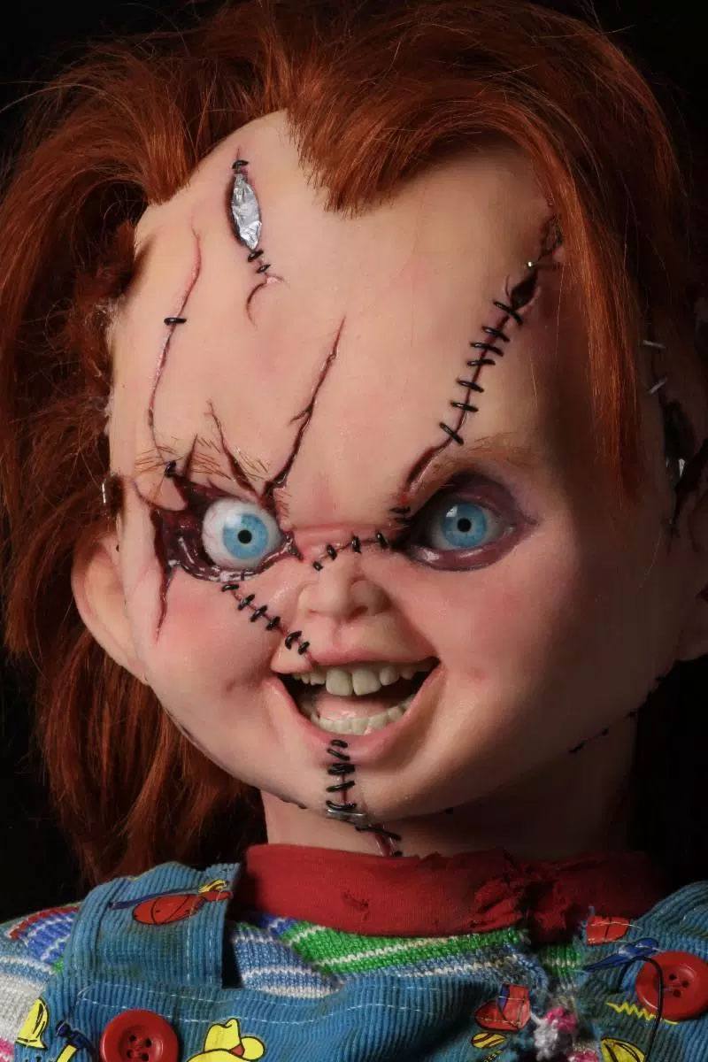 NECA - Bride of Chucky - Chucky Doll - Prop Replica 1/1 ( 76 cm)