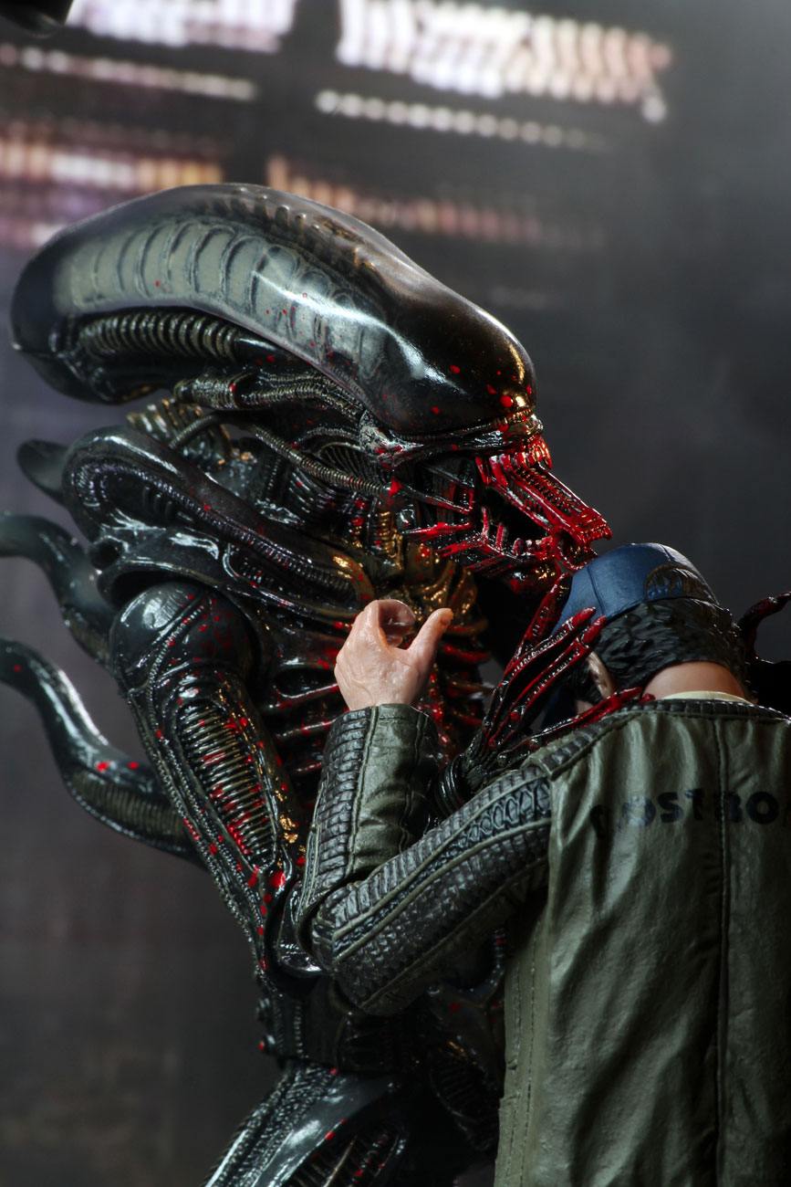 NECA - Alien Action Figure 18 cm 40Th Anniversary Series 2 - The Alien Bloody