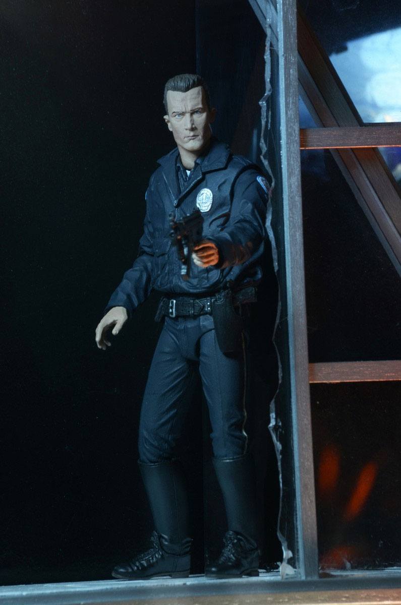 NECA - Terminator 2 - T-1000 (Motorcycle Cop) Action Figure Ultimate