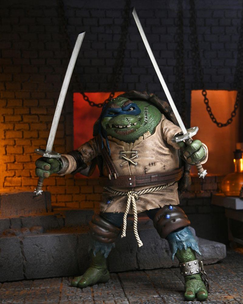 NECA - Universal Monsters TMNT Teenager Mutant Ninja Turtles Action Figure Ultimate Leonardo as The Hunchback