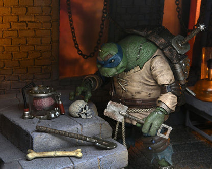 NECA - Universal Monsters TMNT Teenager Mutant Ninja Turtles Action Figure Ultimate Leonardo as The Hunchback