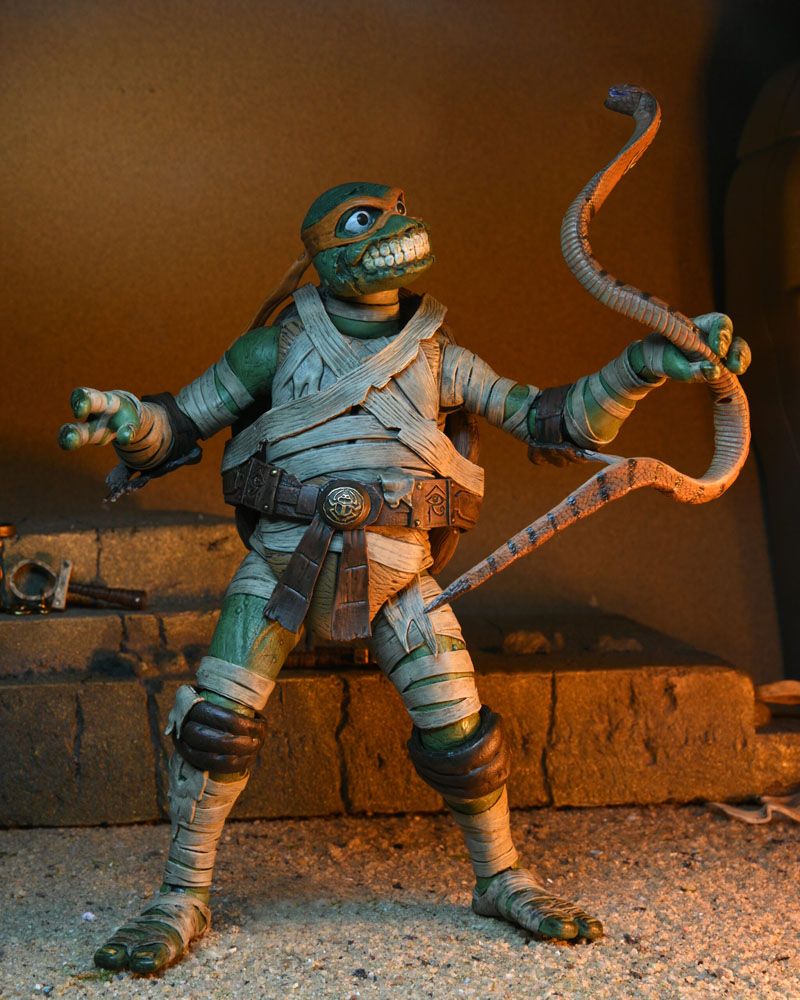 NECA - Universal Monsters x TMNT Teenager Mutant Ninja Turtles Action Figure Ultimate Michelangelo as The Mummy