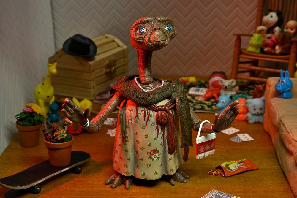 NECA - E.T. 40th Anniversary Dress-Up Ult Af